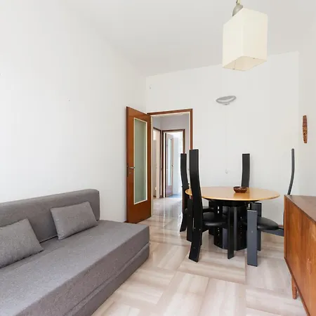 Guesthost - Charming Navigli! Functional Апартаменты