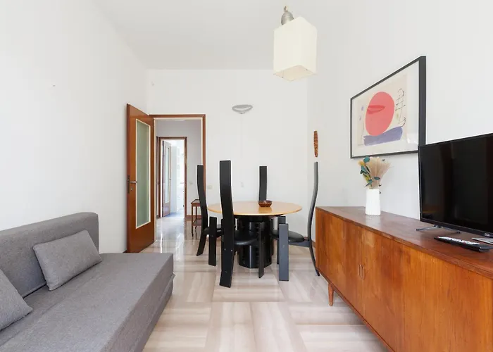 Apartment Guesthost - Charming Navigli! Functional