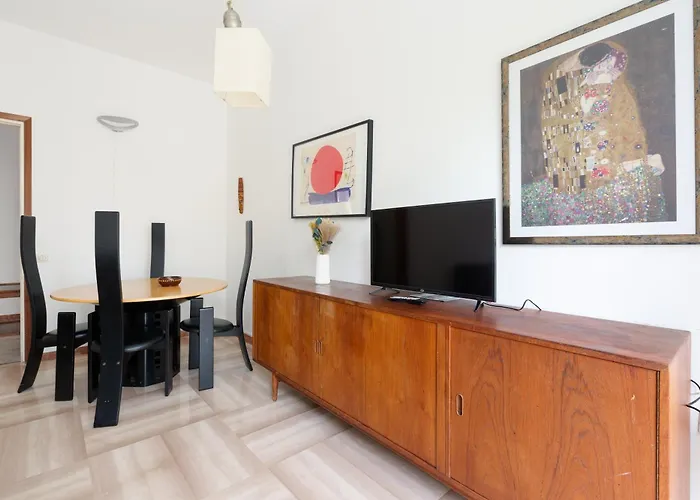 Guesthost - Charming Navigli! Functional Lejlighed